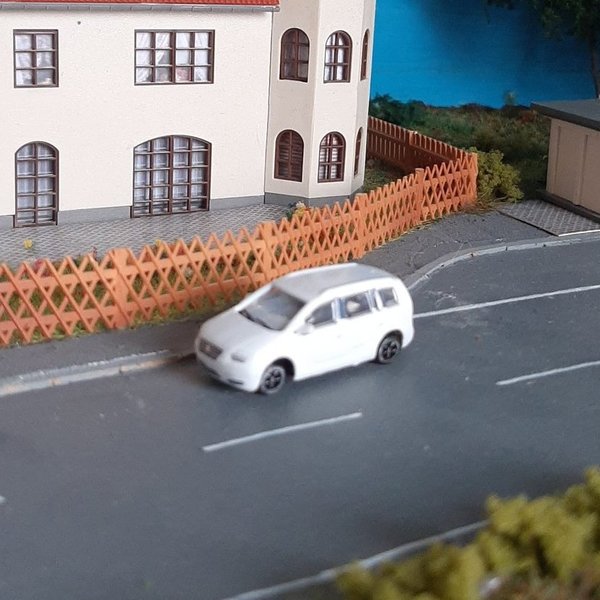 Kompaktvan, deutsches Vorbild, Spur TT, Maßstab 1:120, Farbe nach Wahl
